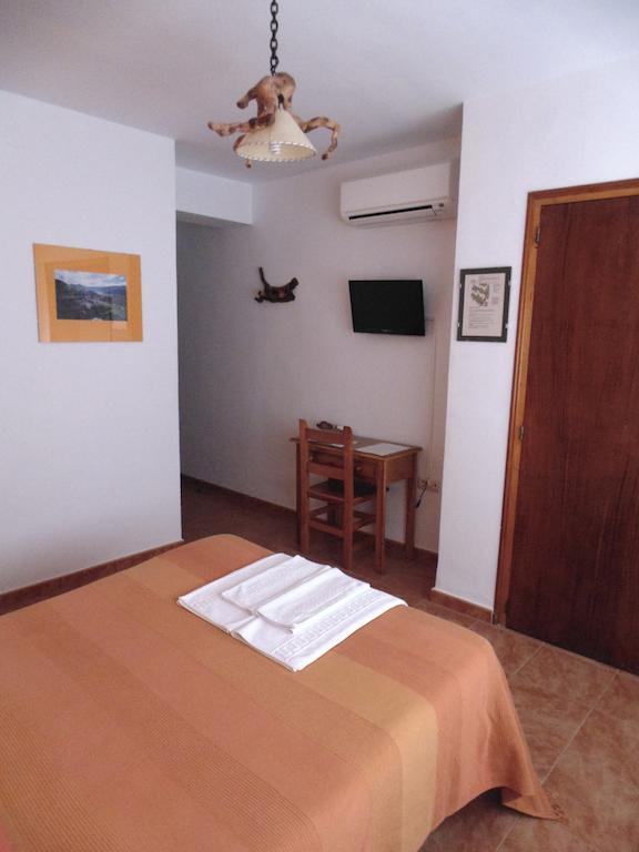 Hostal Rio Mundo Riopar Ruang foto