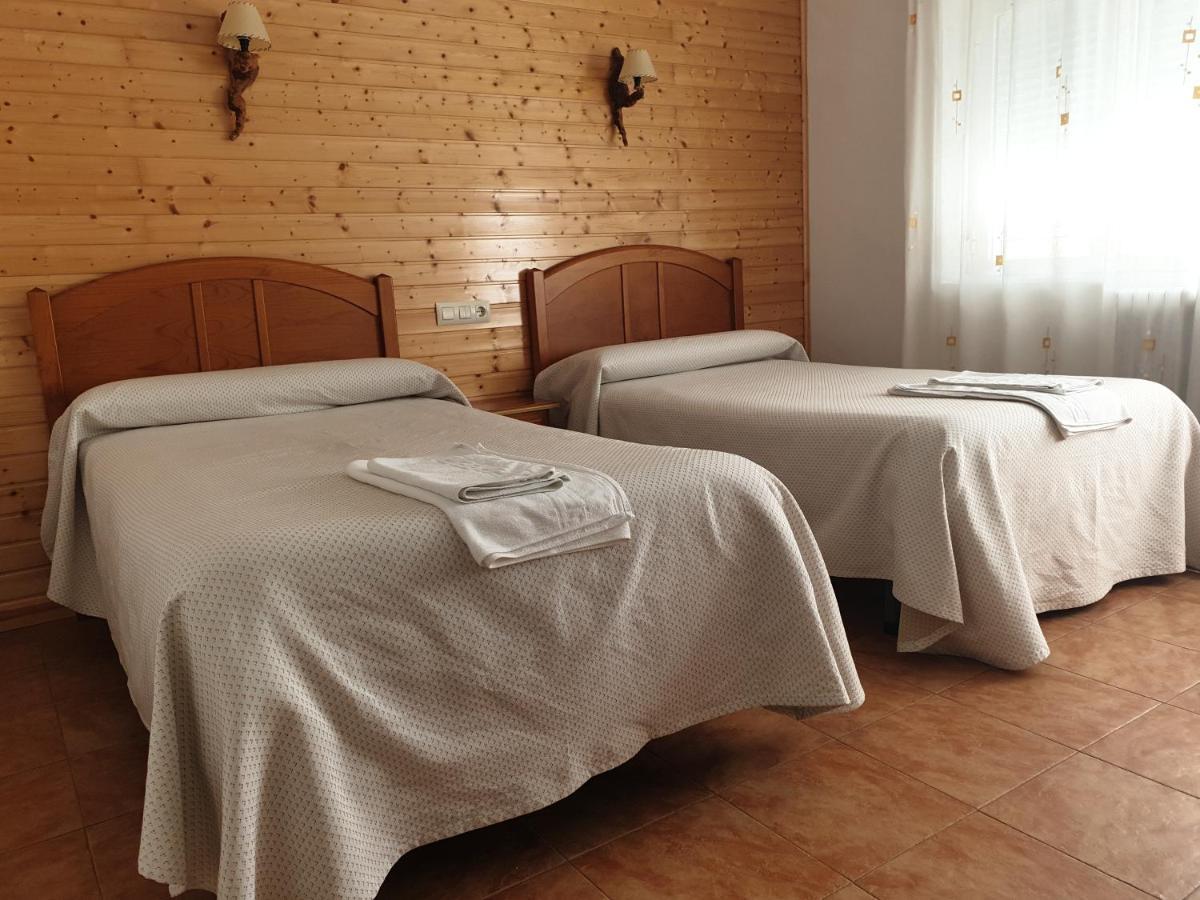 Hostal Rio Mundo Riopar Bagian luar foto
